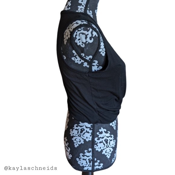 🌻2 for $20 | Zenana Knotted Crop Tank Top - Picture 8 of 11